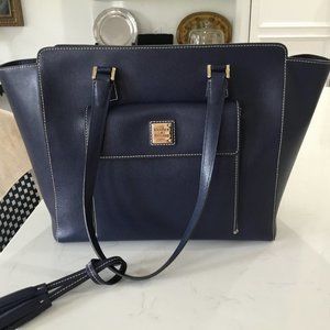 Dooney & Bourke Tote